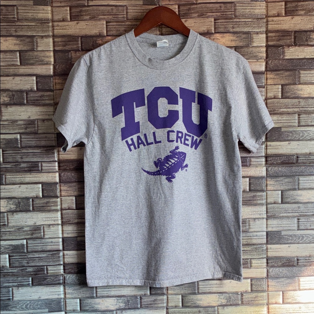 EUC Medium Port & Co. Gray TCU Hall Crew T-Shirt